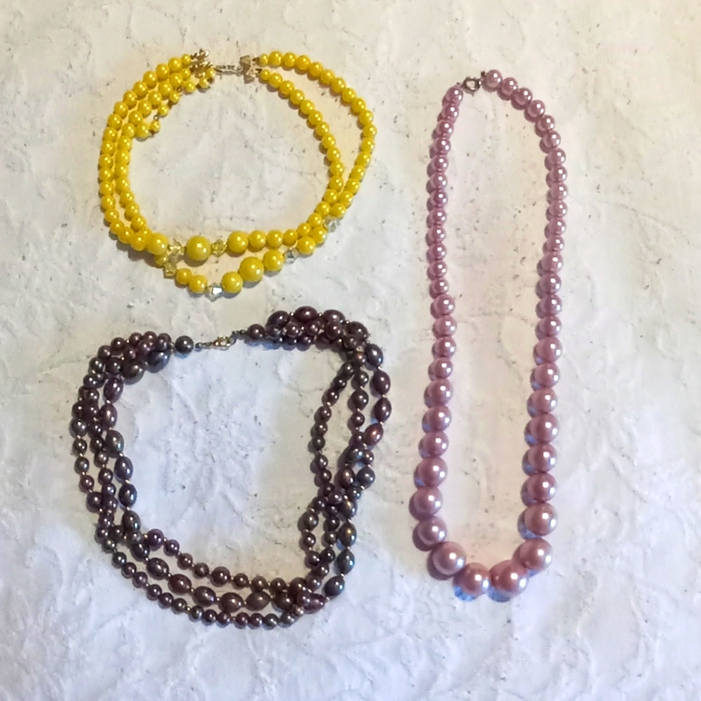 Bundle Of 3 Vintage Necklaces